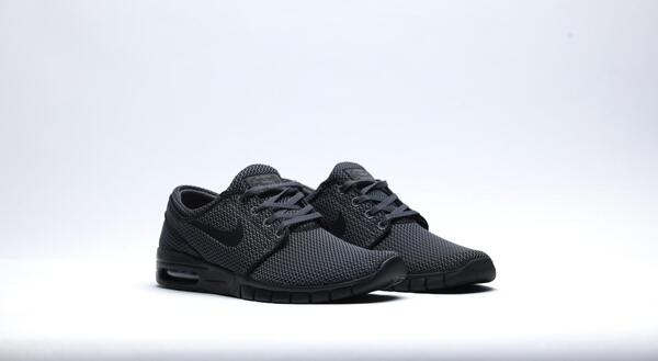 Janoski max sale all black